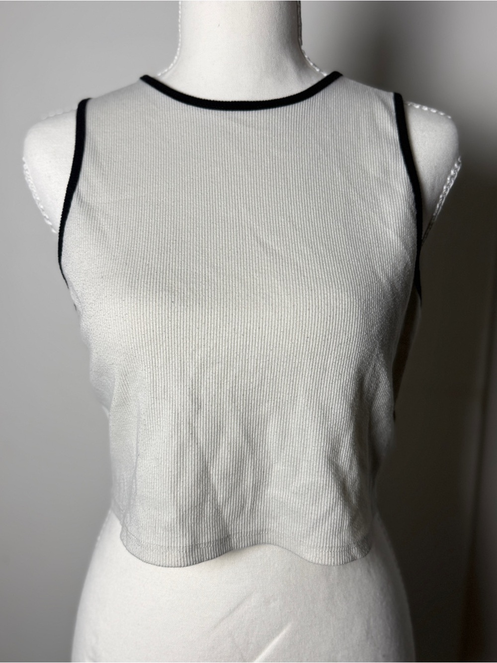 Future Collective Ribbed Crop Tank Women's M White Black Trim Y2K Contrast Trim